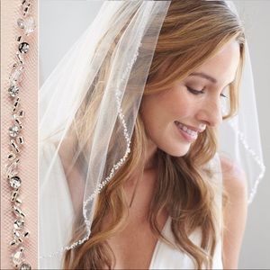 NEW - Ivory fingertip veil with delicate beading